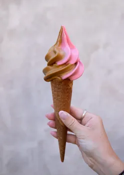 Točená zmrzlina – SLANÝ KARAMEL & MALINA