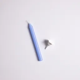 Fotografie – Dortová svíčka modrá, 10 cm (1/2)