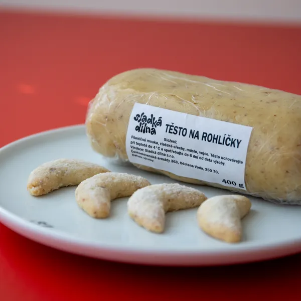 Fotografie – Těsto na rohlíčky  (2/2)