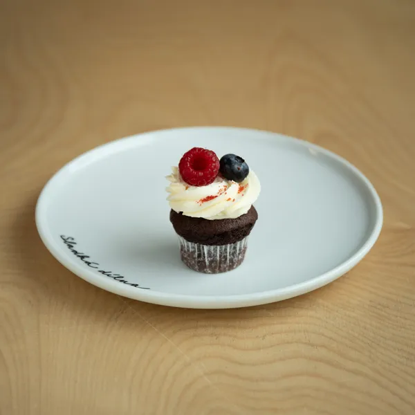 Fotografie – Mini čoko cupcake - bílý krém (1/1)